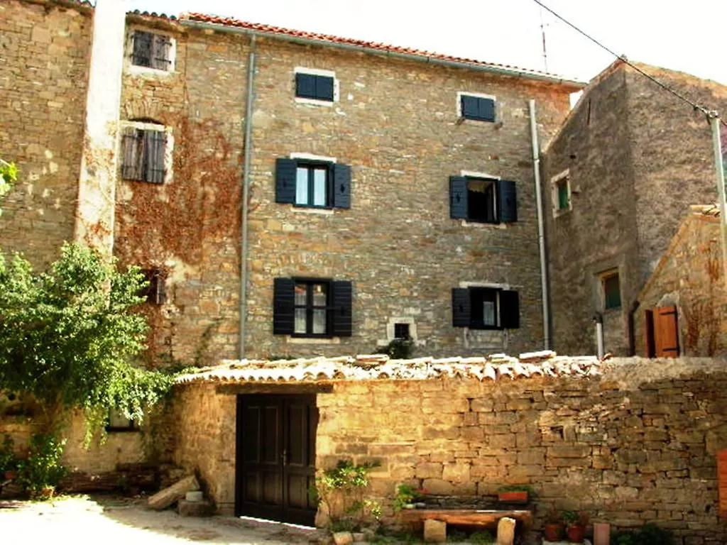 Stone House Heitzler Holiday home Groznjan